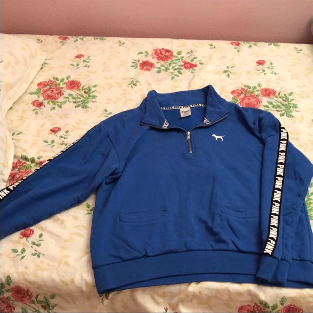 VS pink logo tapered sweater